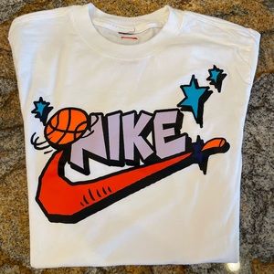 Nike T-shirt